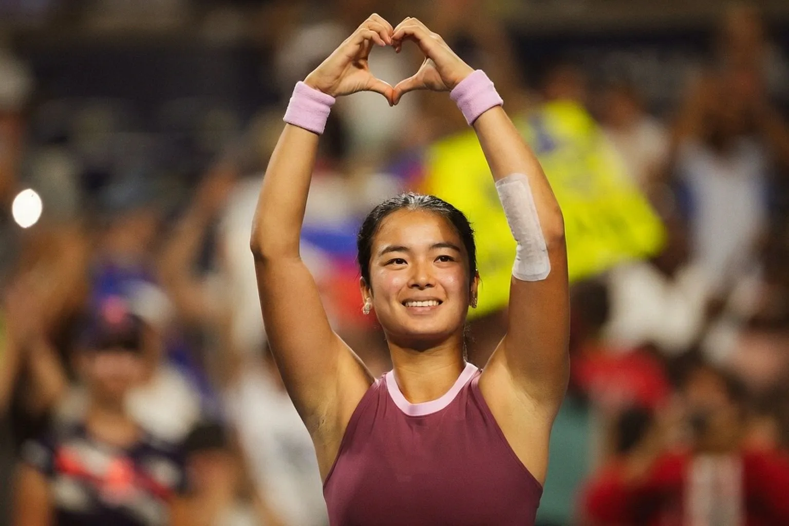 Alex Eala: The Rising Star Carrying the Hopes of a Nation on the Tennis Court