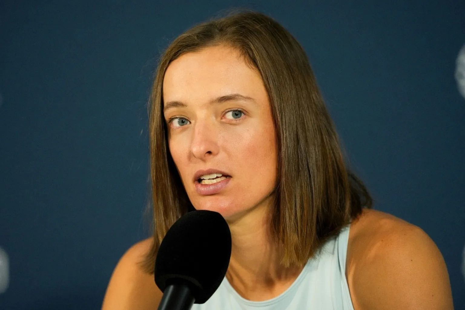 Iga Swiatek Reflects on Elena Rybakina’s Sudden Cincinnati Withdrawal